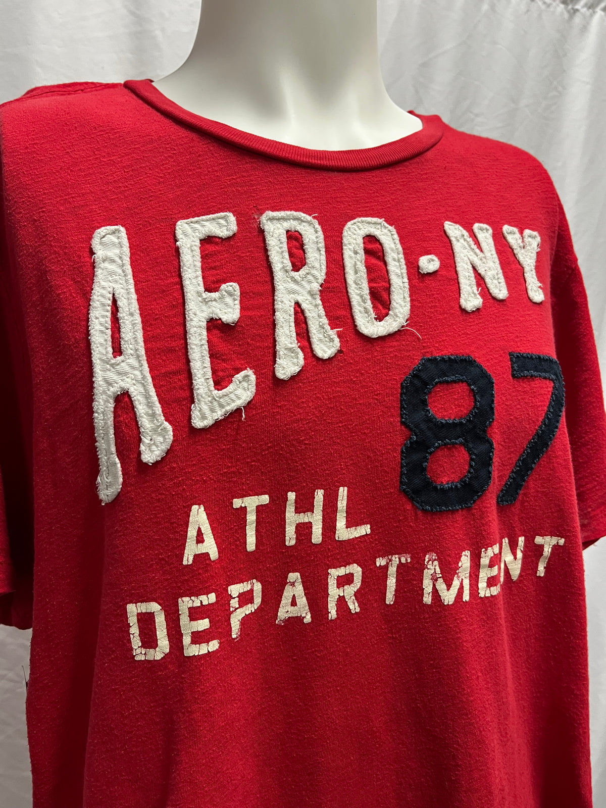 XXL - Aeropostale Y2K Red Applique Graphic Tee