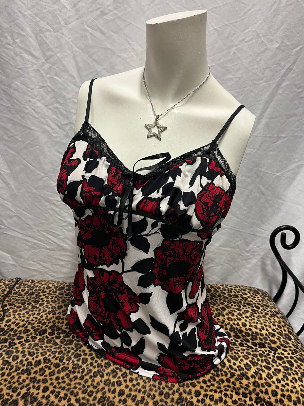 M/L - Candie's Y2K Red + Black Lace Detail Cami Top