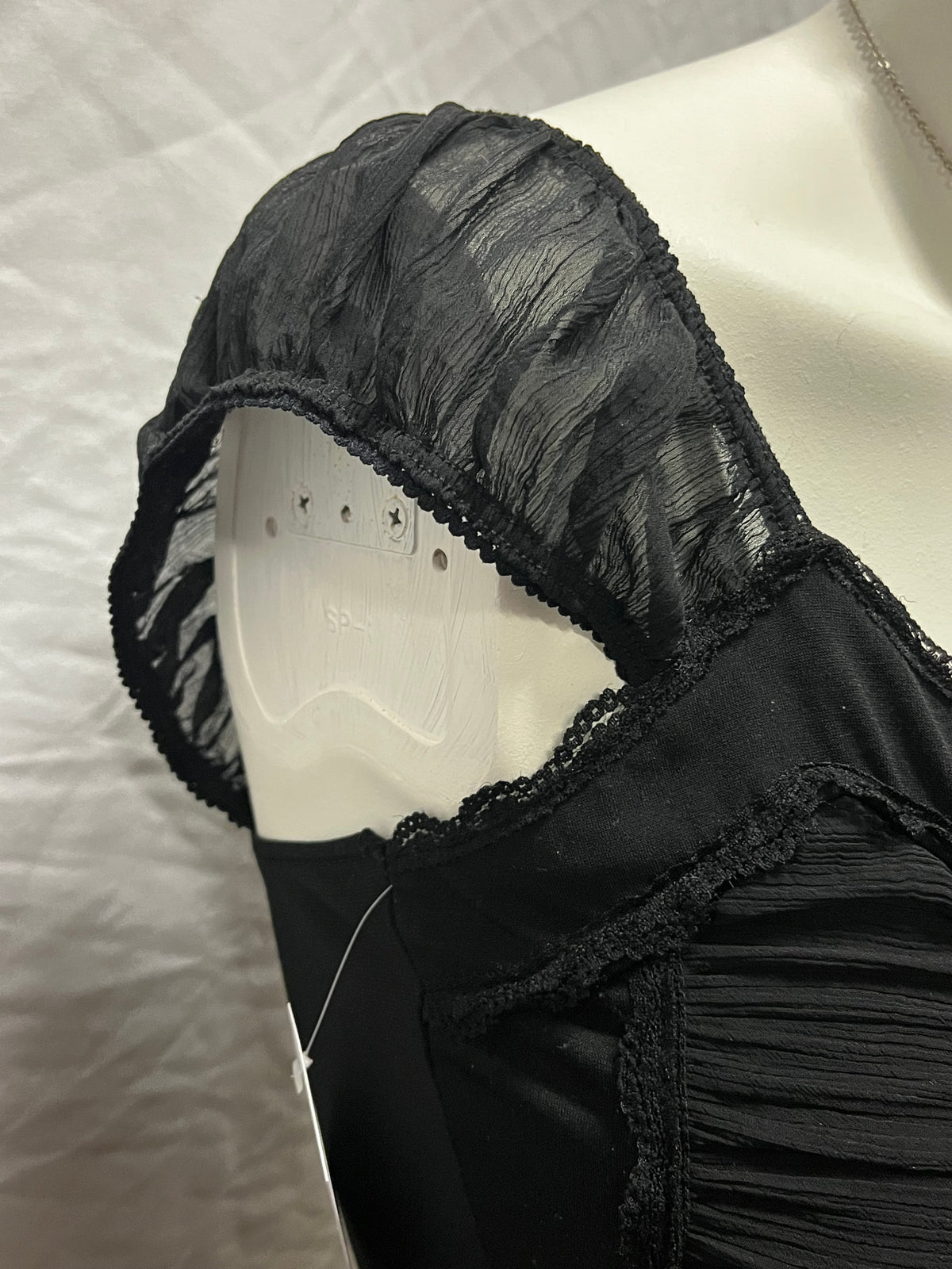 XS/S - Charlotte Russe Y2K Lace Detail Clasp Blouse