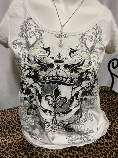 L - Vanity 2000s White Graphic Top