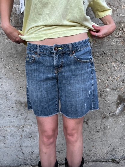 30" - Volcom 2000s Low-Rise Cut Off Shorts