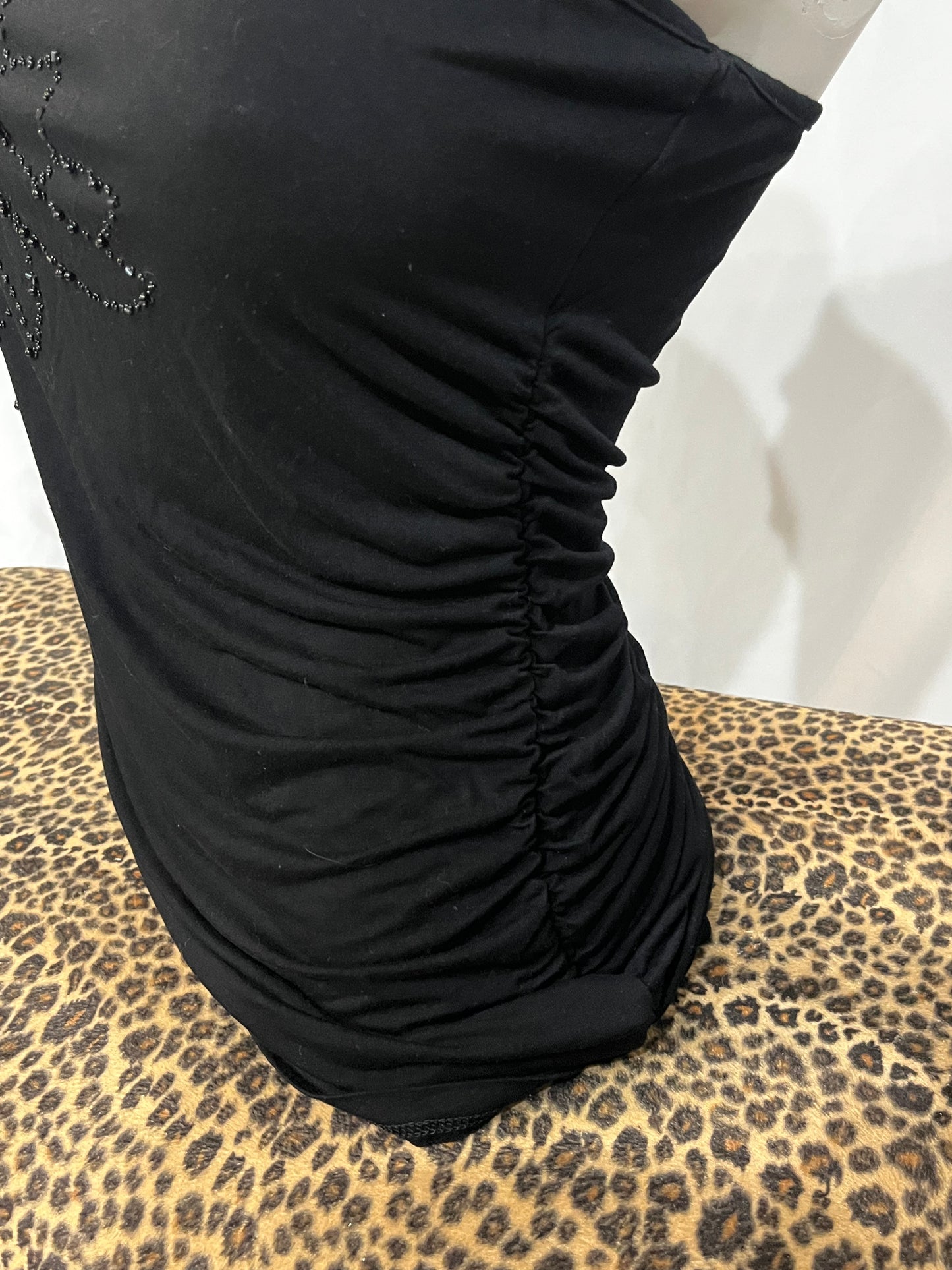 M - XXI 2000s One-Shoulder Beaded Flower Top