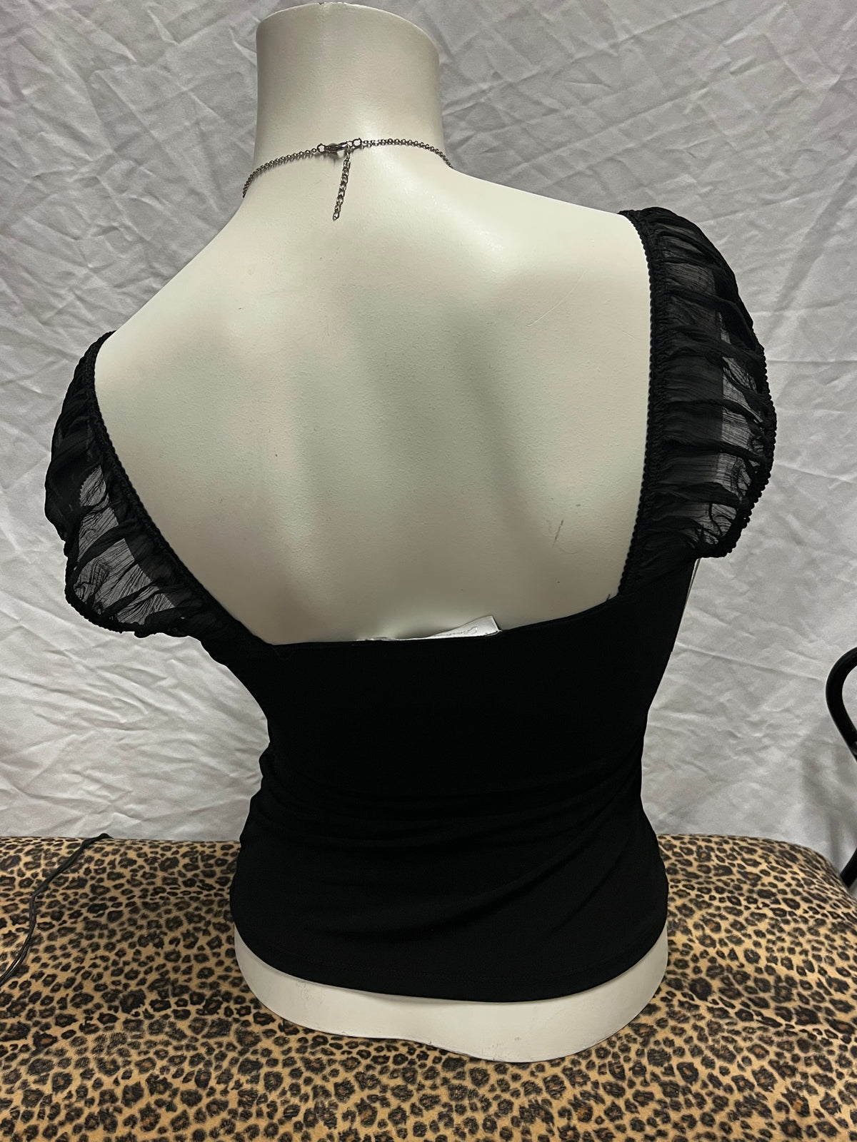 XS/S - Charlotte Russe Y2K Lace Detail Clasp Blouse