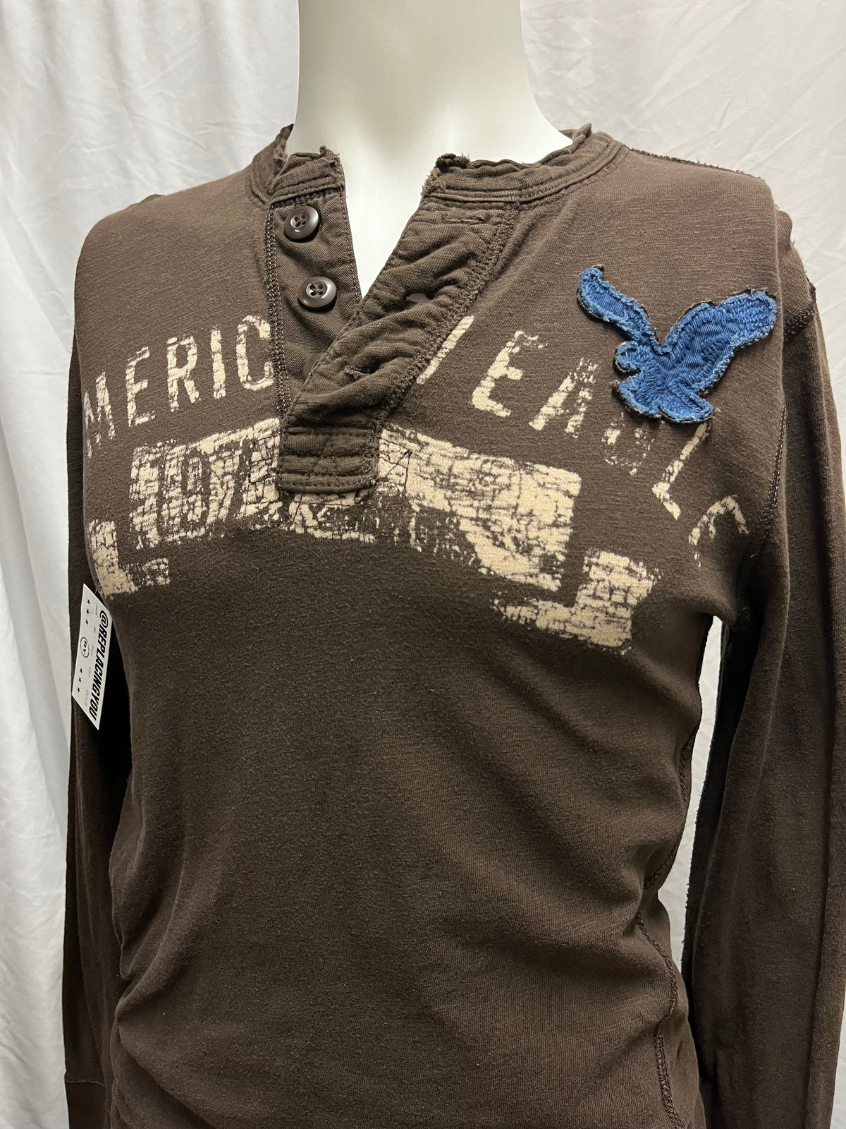 XS - American Eagle Y2K Graphic Henley Long Sleeve