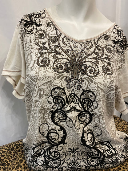 2XL - Dressbarn Studs Graphic Top