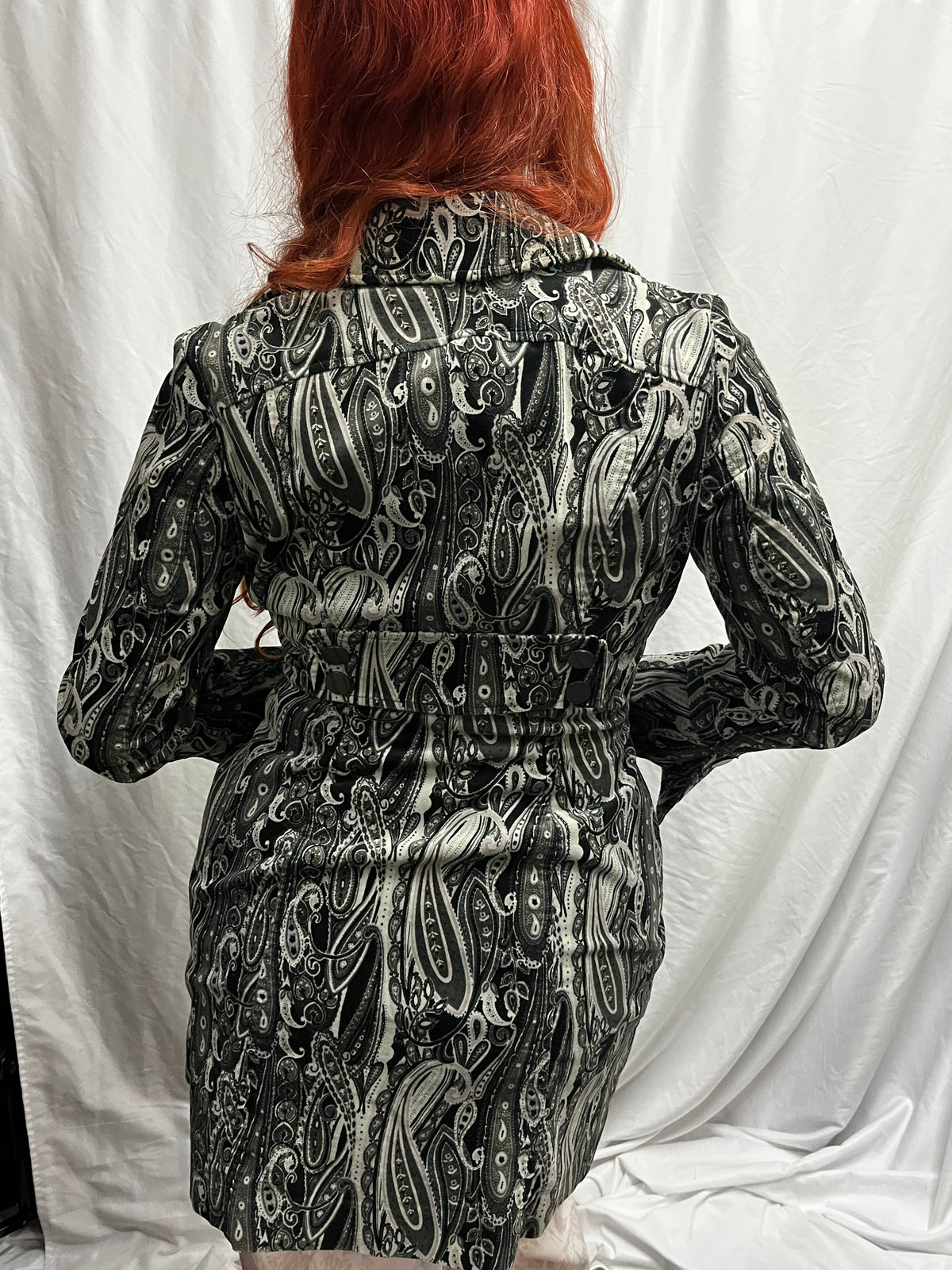 M - Bisou Bisou 2000s Paisley Tie Midi Coat