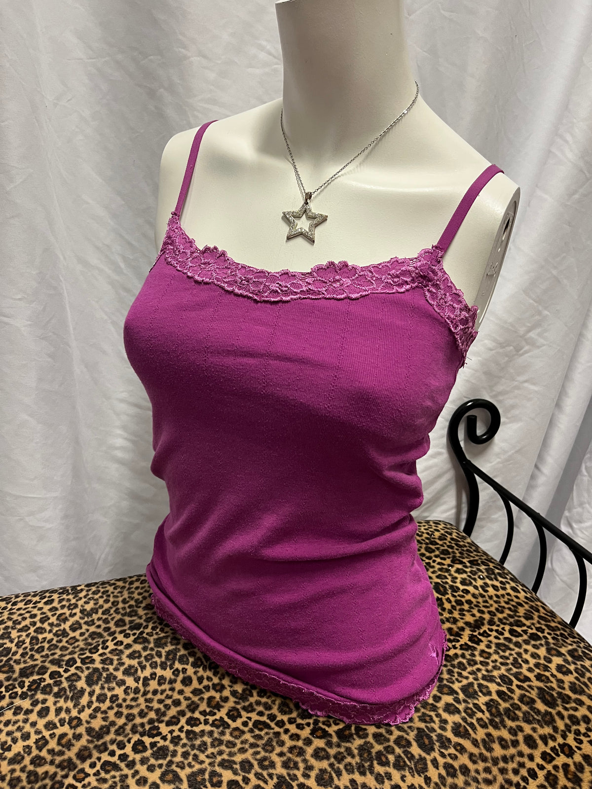 M - Aerie 2000s Magenta Lace Trim Cami
