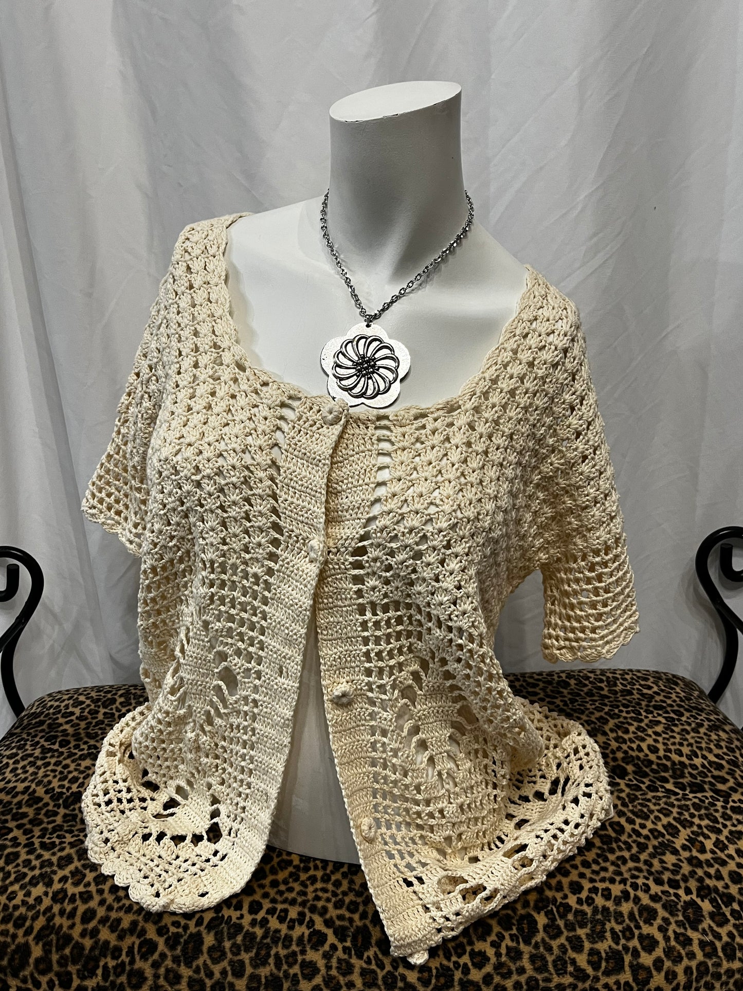 L - Crotchet Short Sleeve Cardigan Top