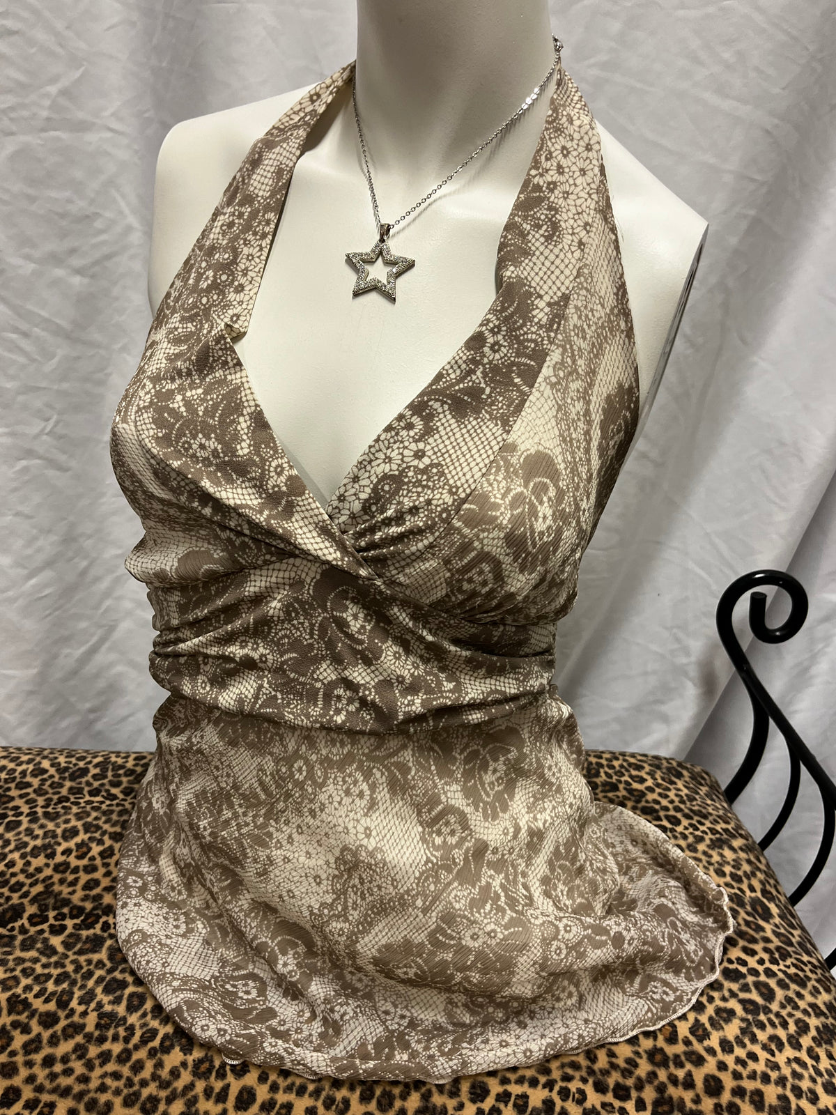 S - Charlotte Russe Y2K White + Beige Halter Top