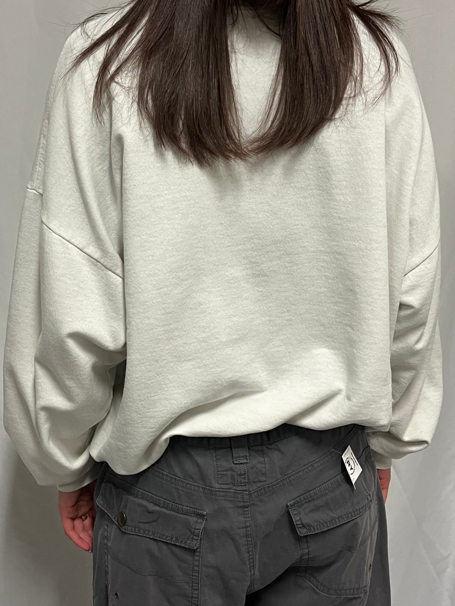 L - Canada 90s Nature Graphic Sweatshirt