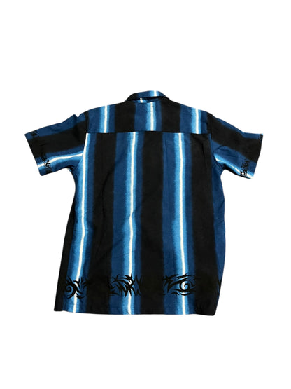 L - Calzini AOP Graphic Button Down