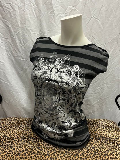 S - Streetwear Society Y2K Stripe Graphic Top