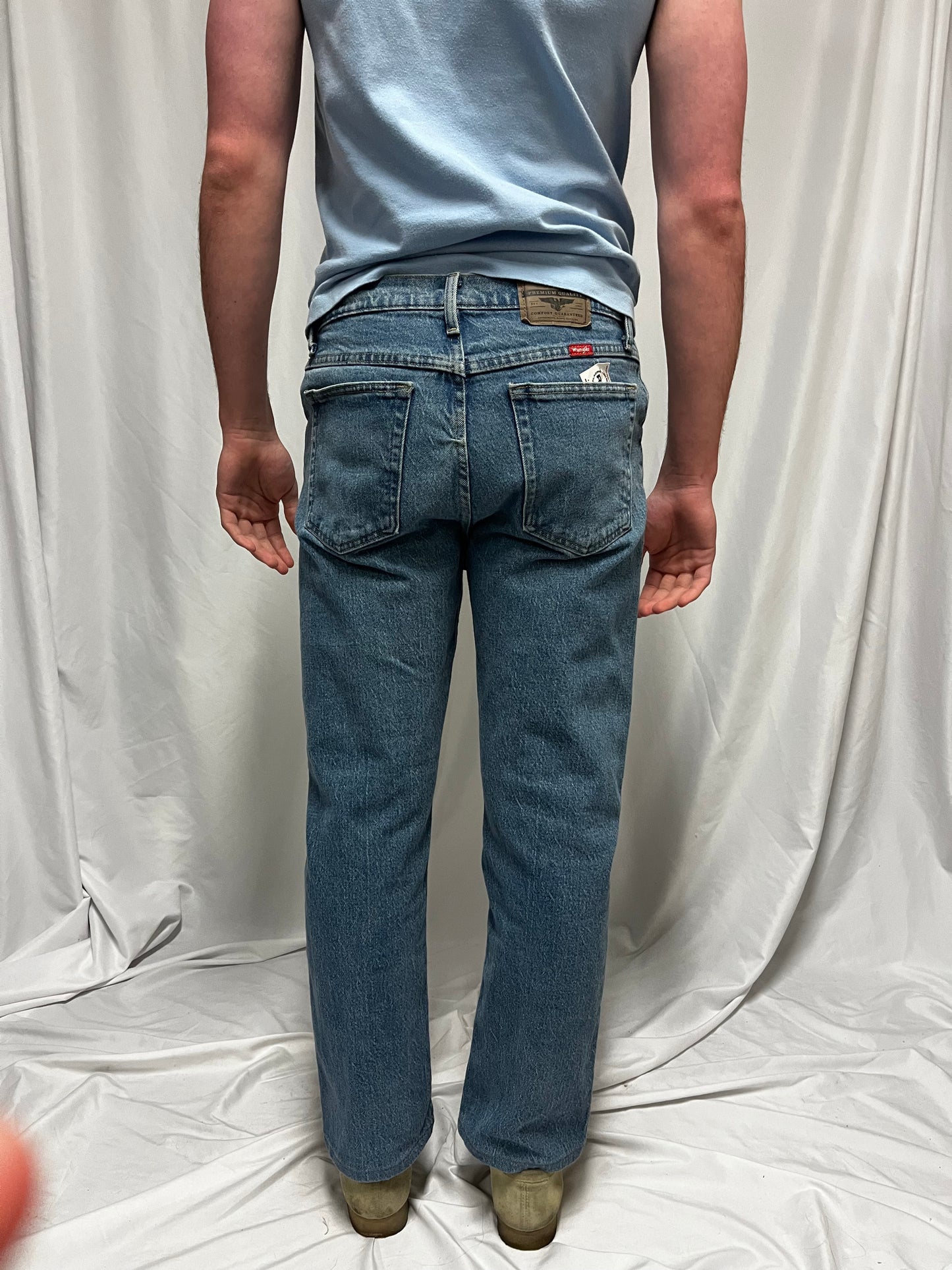 32 x 34" - Wrangler Straight Leg Jeans
