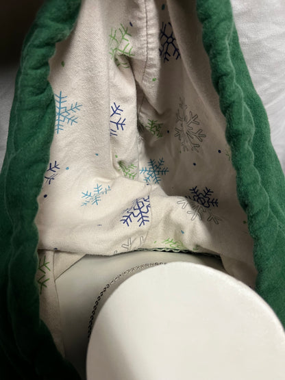 L - Aeropostale 2000s Rhinestone Snowflake Hoodie