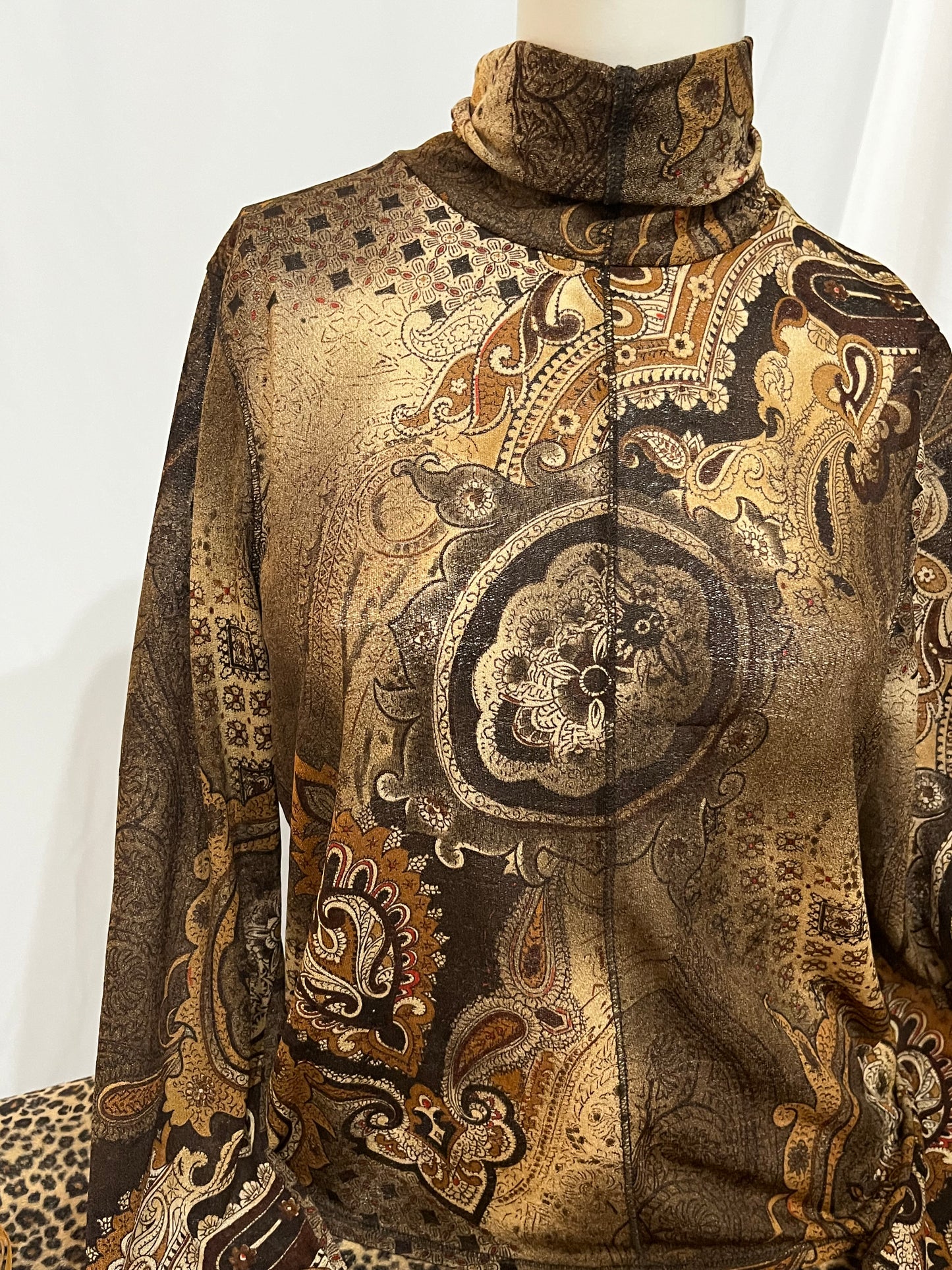 M/L - Nine & Co. 90s Paisley Sheer Turtleneck Top