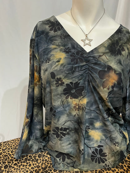 XL - Floral Patterned 90s Blouse Made In Canada