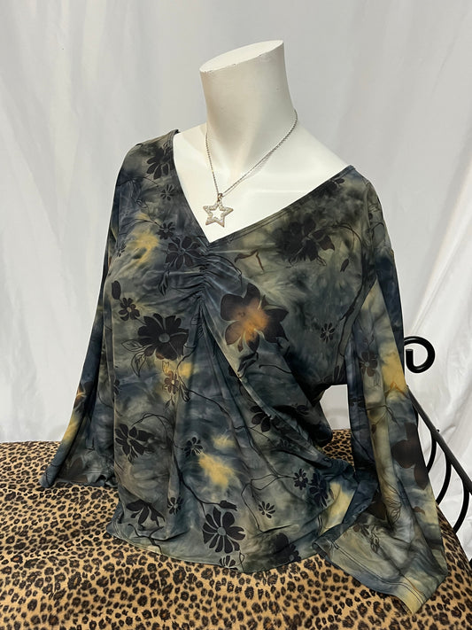 XL - Floral Patterned 90s Blouse Made In Canada