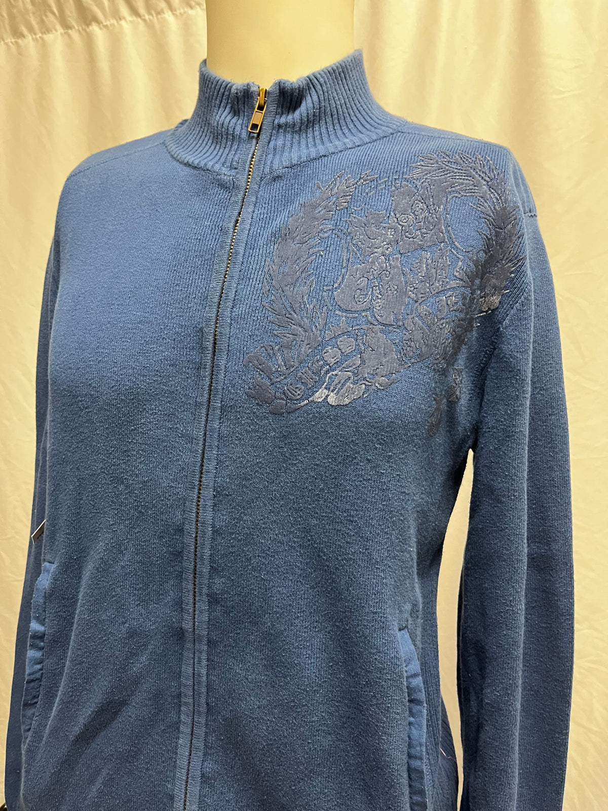 S - Guess Y2K Gothic Graphic Zip Sweater