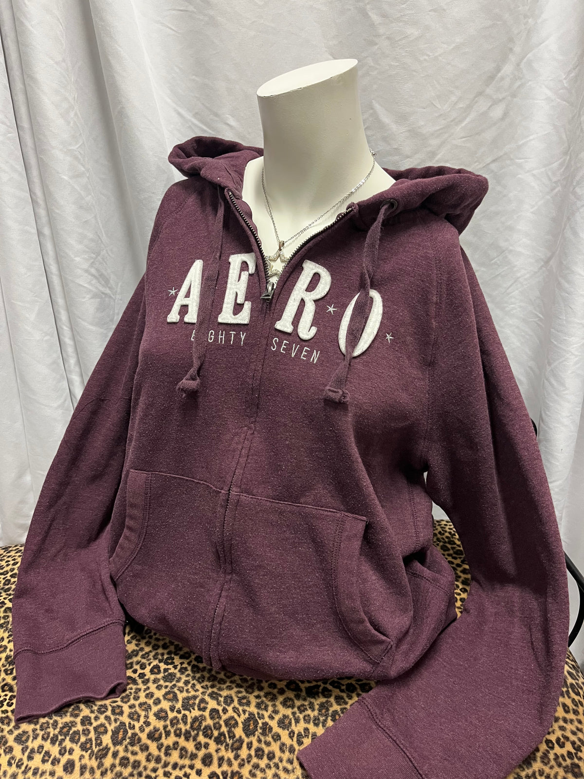 XL - Aeropostale 2010s Applique Burgundy Zip Hoodie