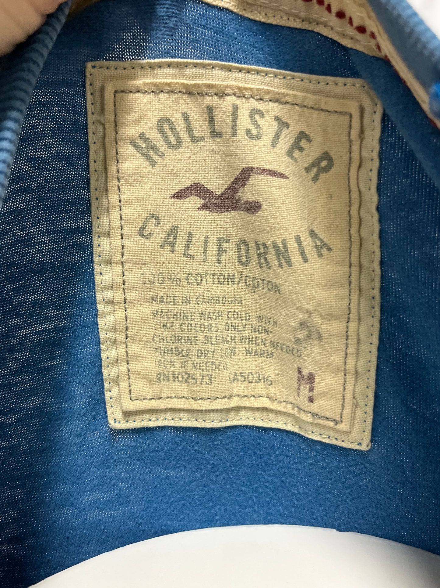 M - Hollister HCO Applique Blue Tee