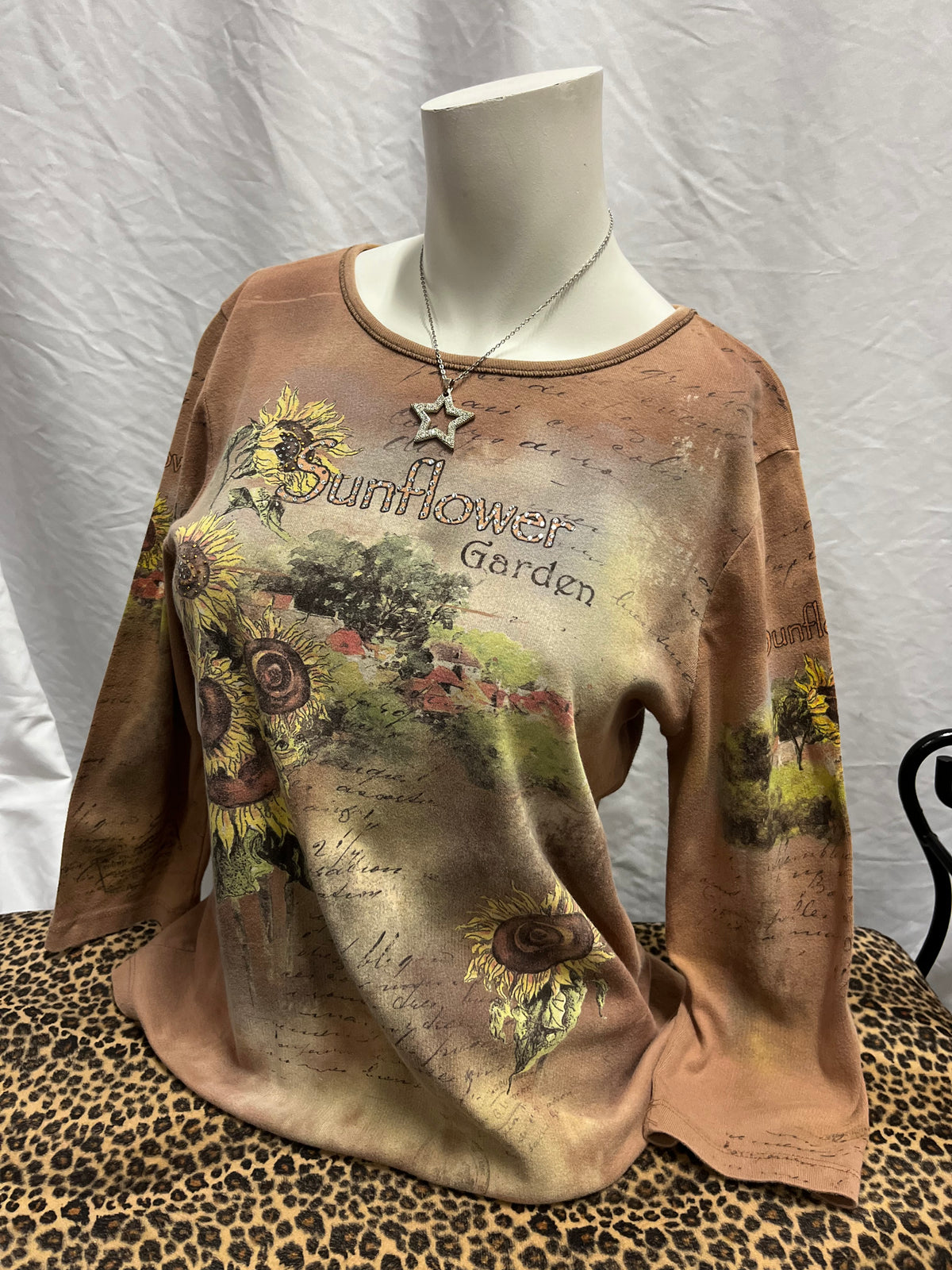 M/L - Cactus 2000s Sunflower Rhinestone Graphic Top