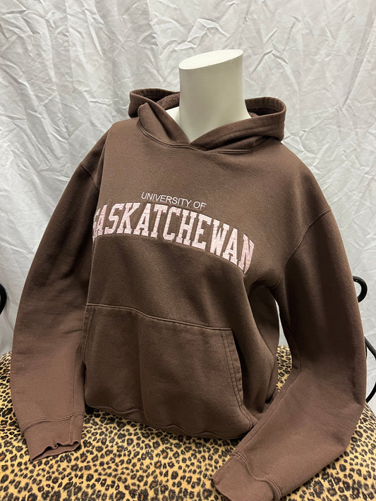 M - University of Saskatchewan Y2K Brown + Pink Hoodie