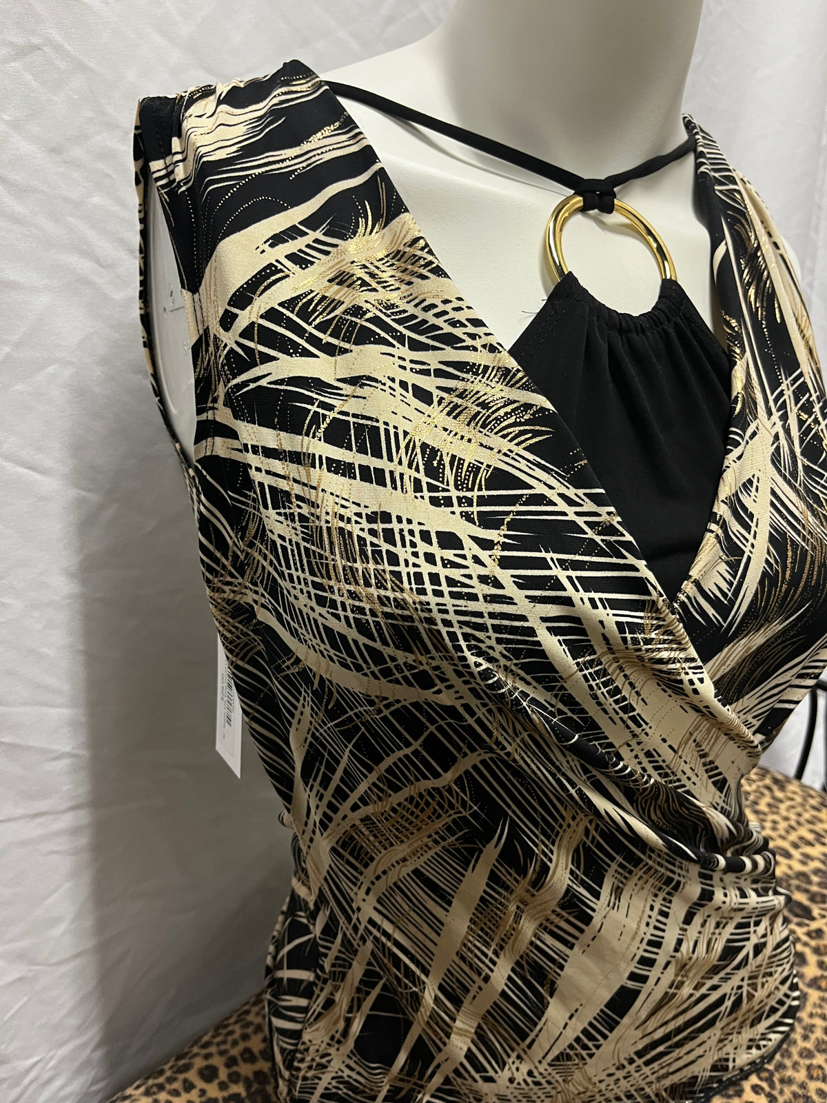 M - Byline Y2K Ring Detail Club Top