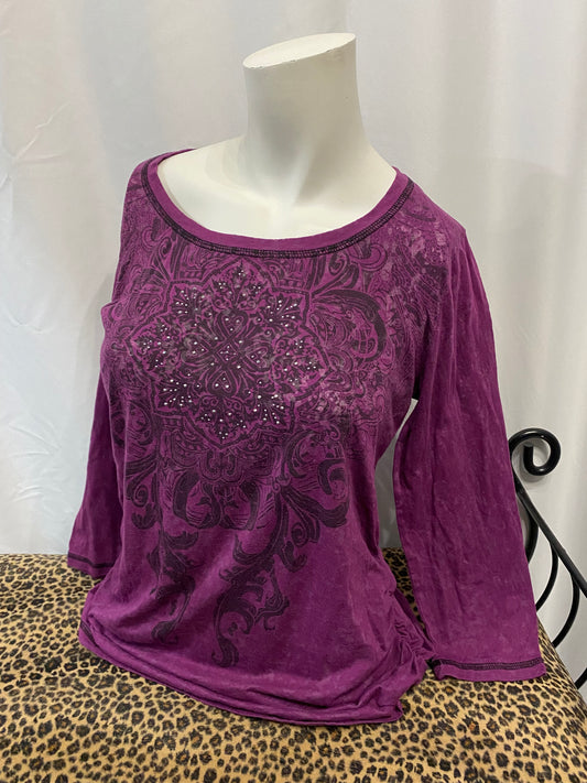 M - Purple Rhinestone Graphic 3/4 Sleeve Top